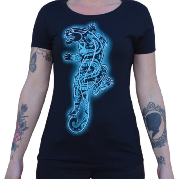 Girls Tattooed Panther Scoop Neck Tattoo Tee NEW S-2XL - Picture 1 of 3